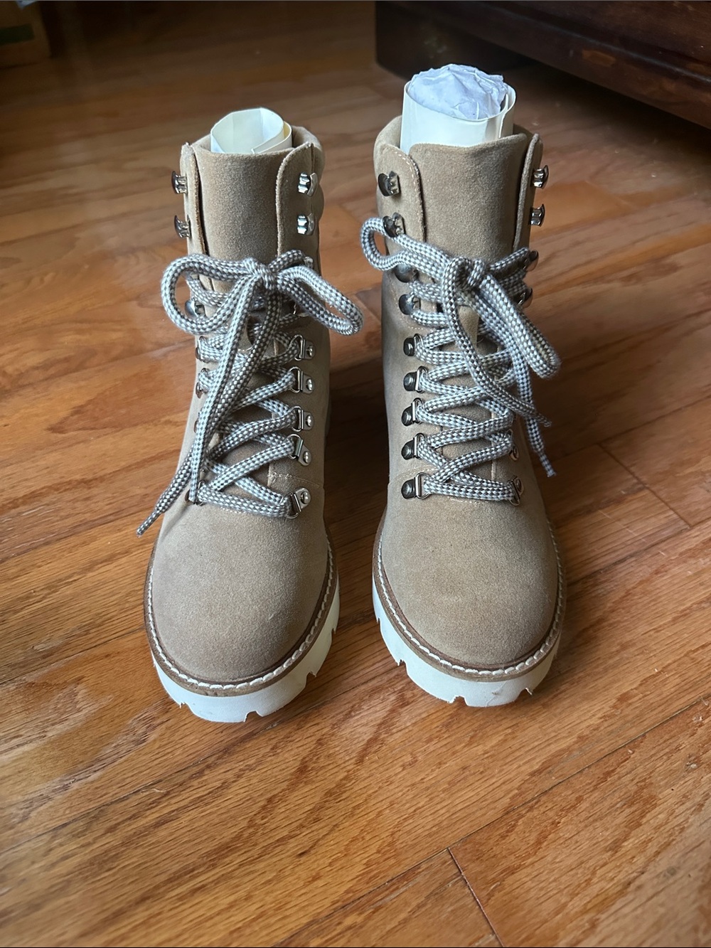 Women’s Suede Lace-Up Tan Ankle Boots with Lug Sole
